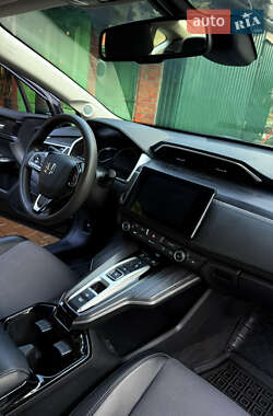 Седан Honda Clarity 2017 в  фото 33 Седан Honda Clarity 2017 в