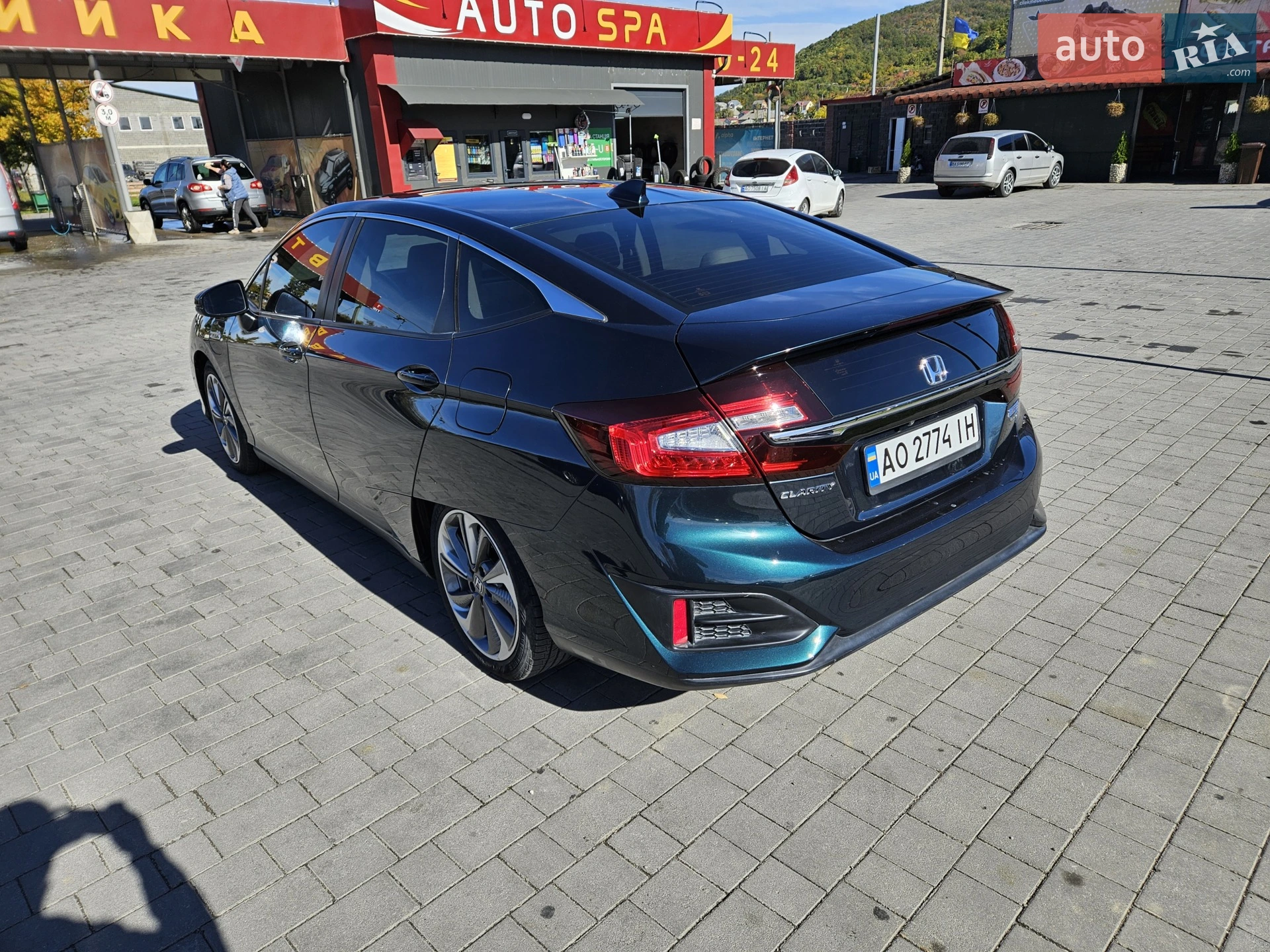 2017 Honda FCX Clarity - мініатюра 4