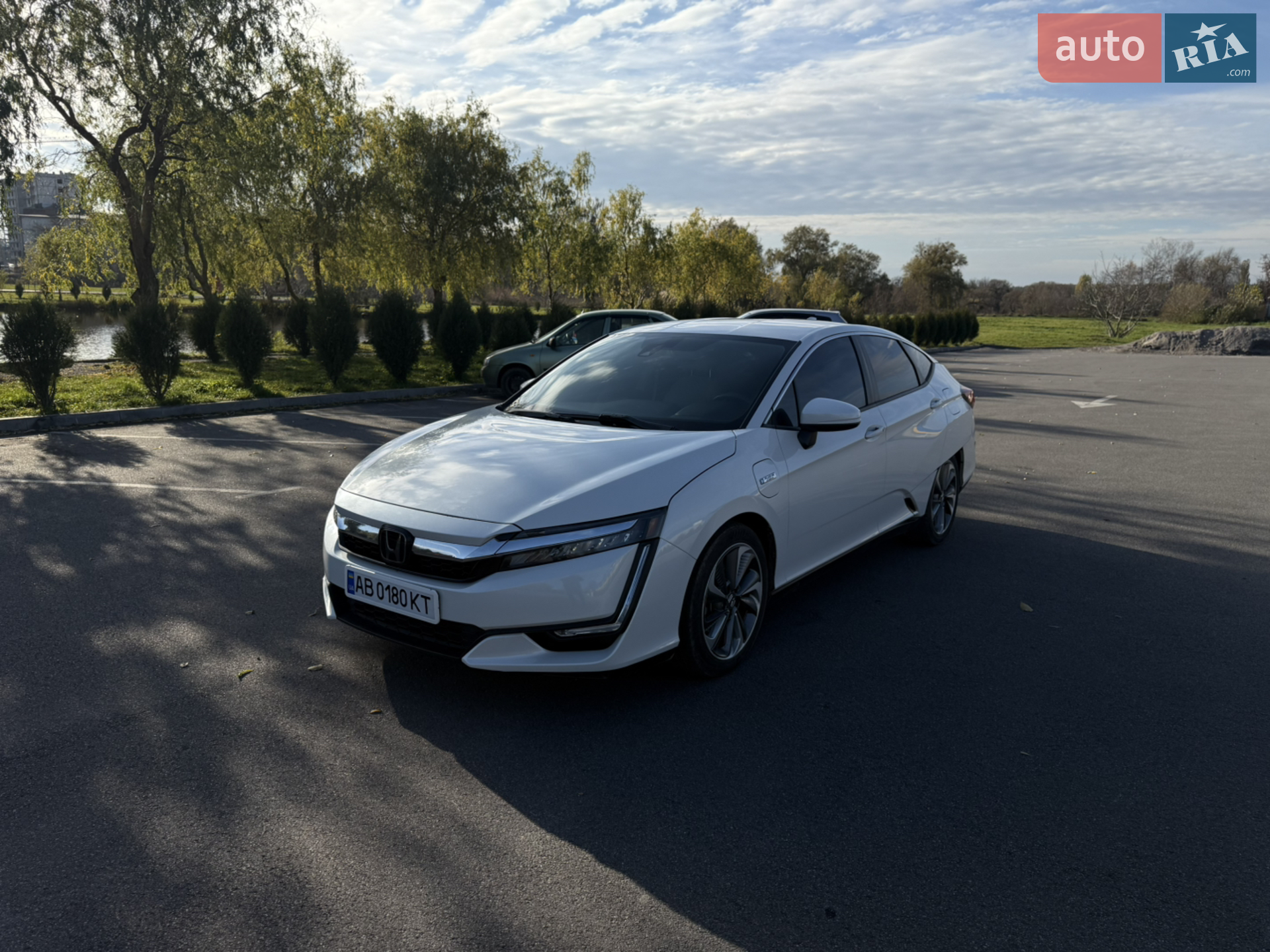 Honda Clarity 2019 VIN JHMZC5F38KC002415 фото оголошення 13 з 20