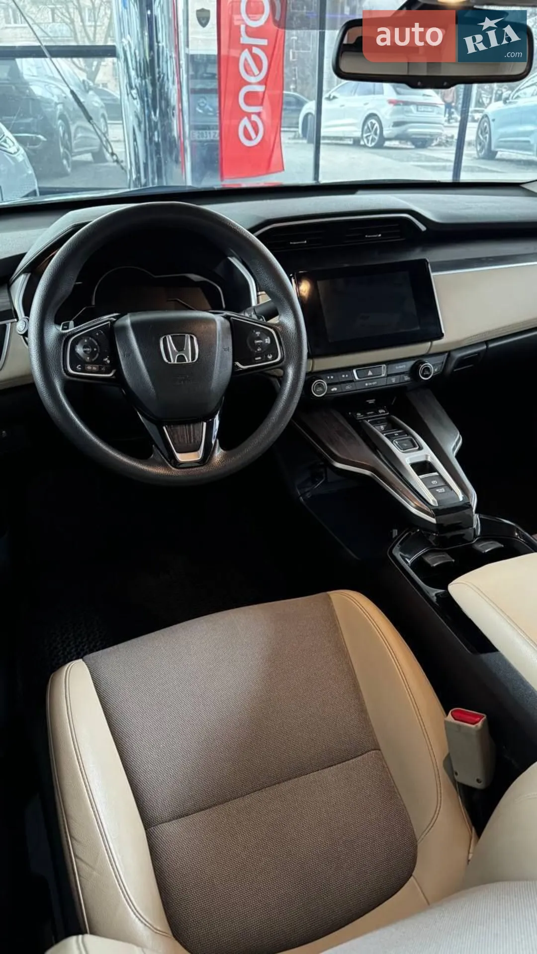 2018 Honda FCX Clarity - мініатюра 18
