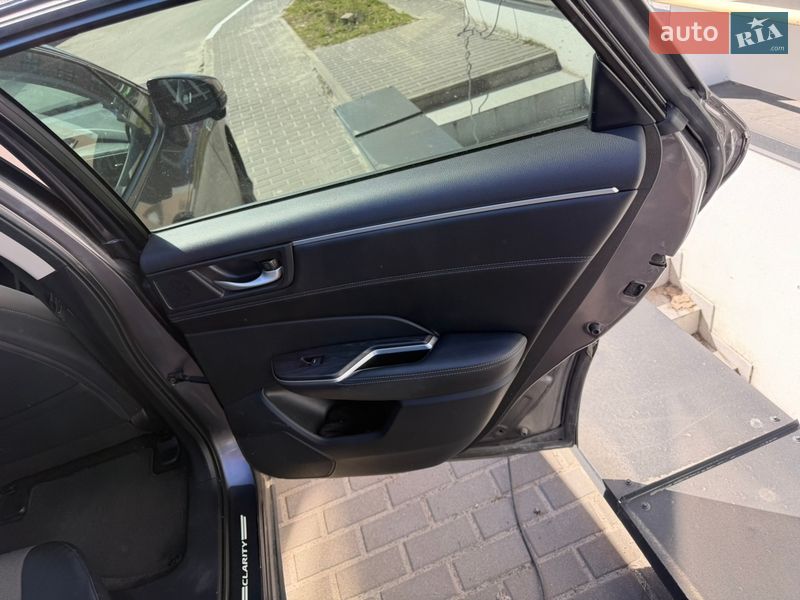 Седан Honda Clarity 2018 в Киеве