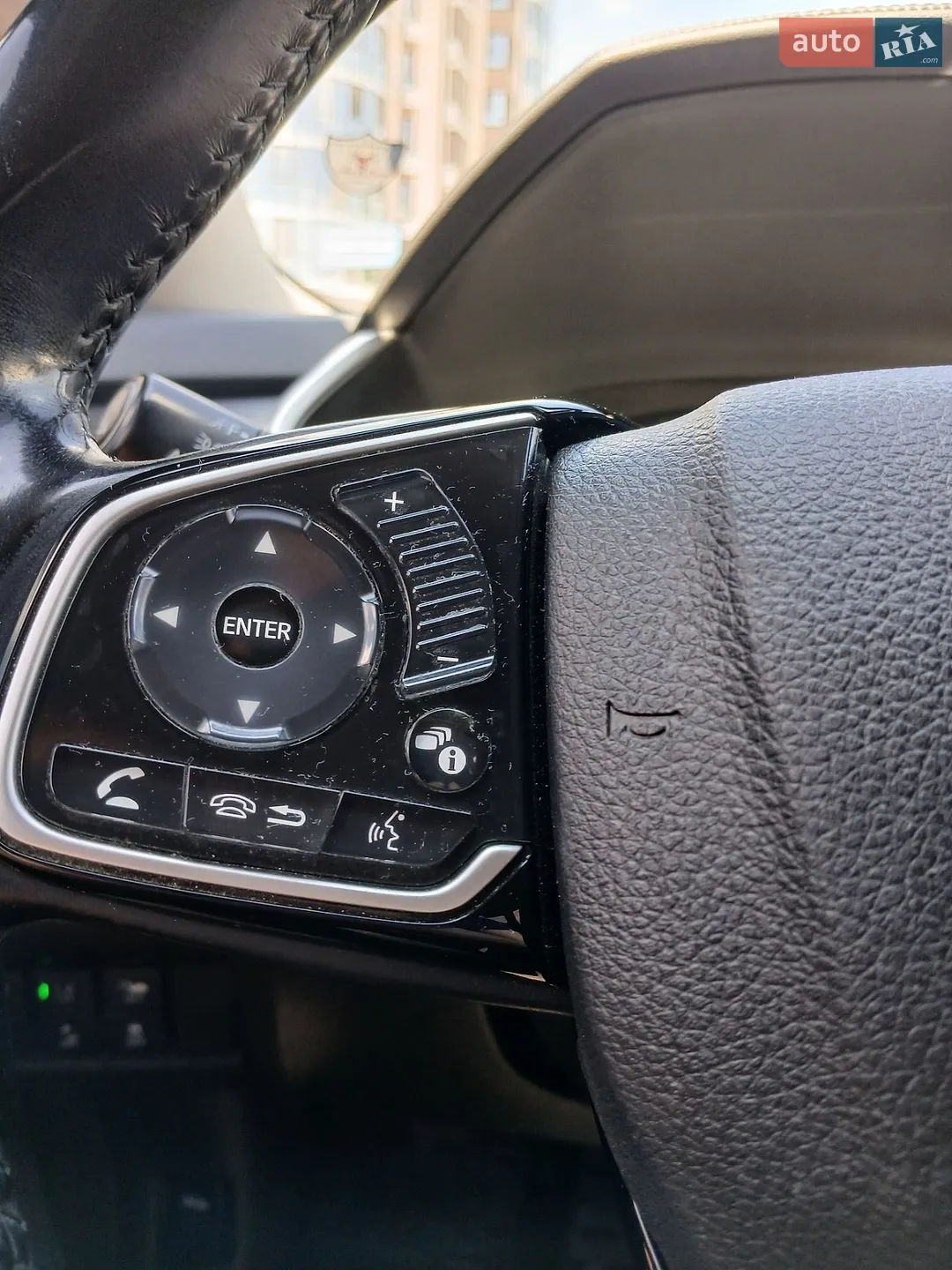 2017 Honda FCX Clarity - мініатюра 17