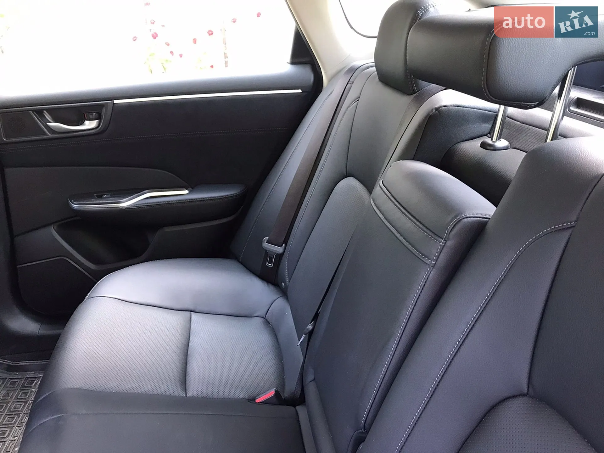 2020 Honda FCX Clarity - мініатюра 6