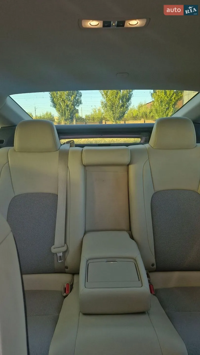 2018 Honda FCX Clarity - мініатюра 19