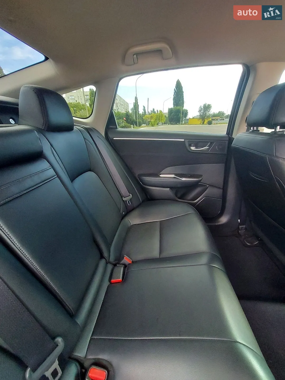 2018 Honda FCX Clarity - мініатюра 16
