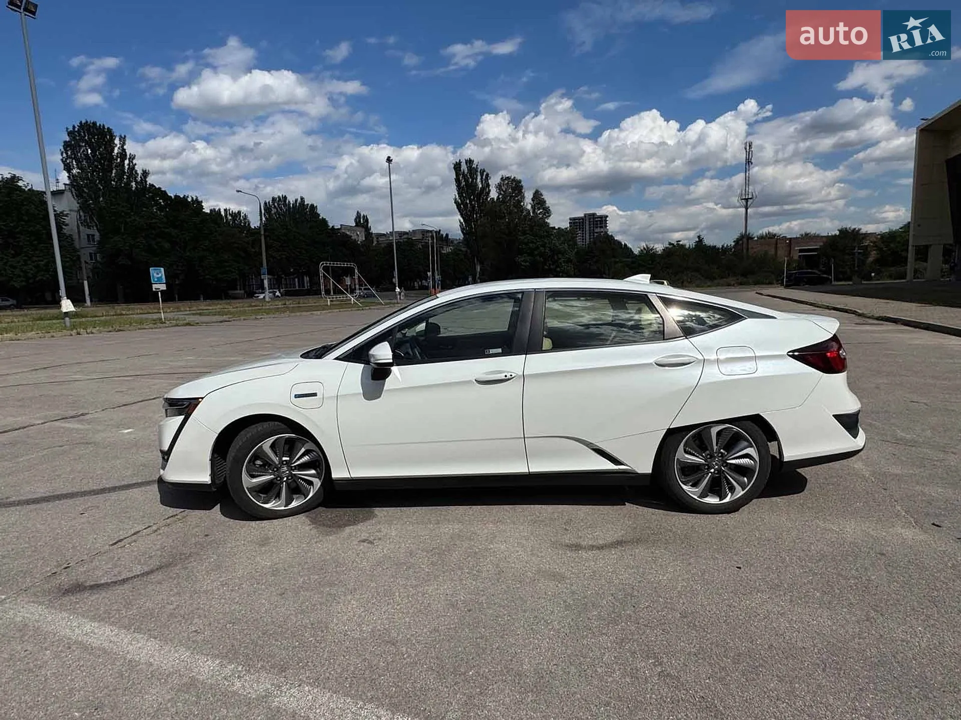 2020 Honda FCX Clarity - мініатюра 2