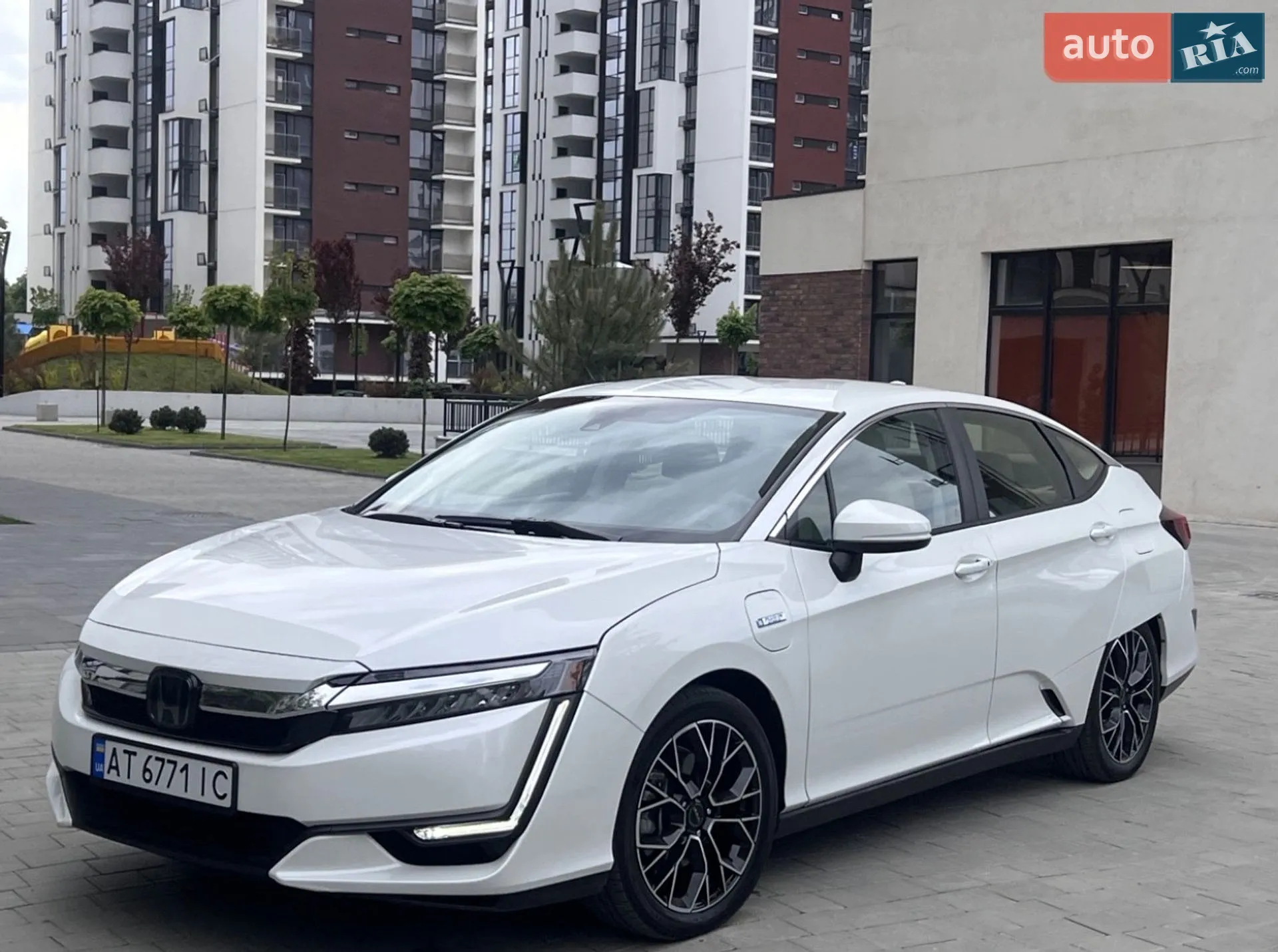 2021 Honda FCX Clarity - мініатюра 9