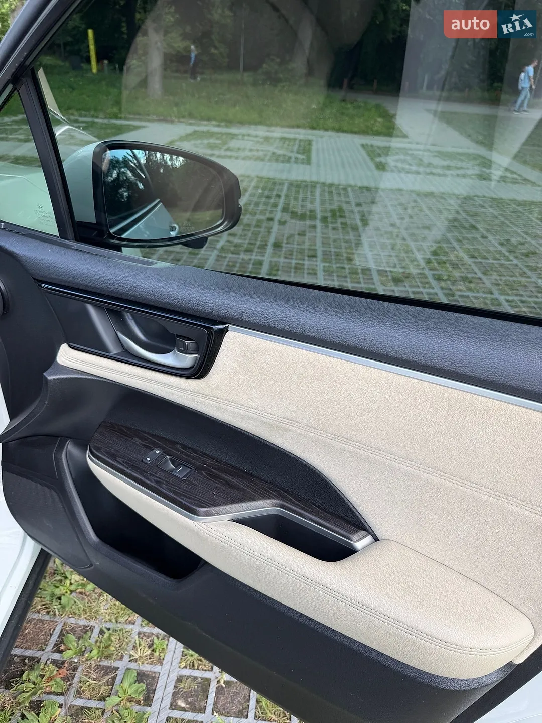 2017 Honda FCX Clarity - мініатюра 25