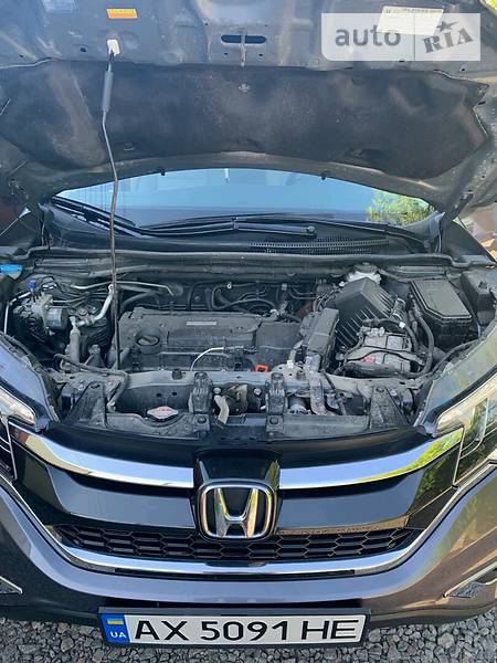 Внедорожник / Кроссовер Honda CR-V 2015 в Чугуеве