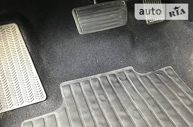 Позашляховик / Кросовер Honda CR-V 2011 в 
