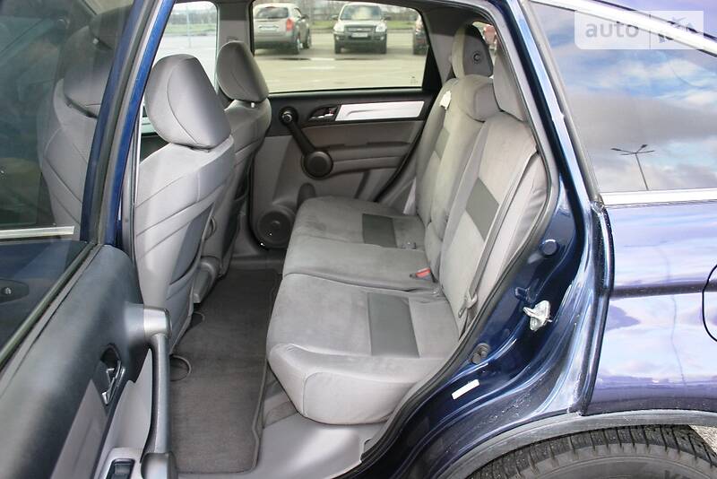 Позашляховик / Кросовер Honda CR-V 2011 в Києві