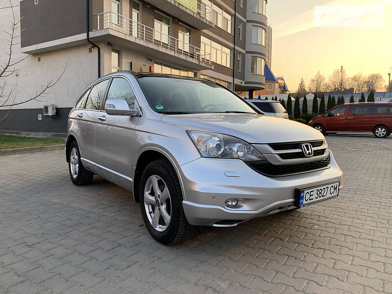 Позашляховик / Кросовер Honda CR-V 2011 в Чернівцях