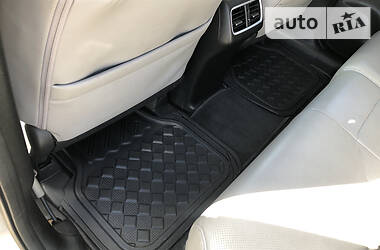 Позашляховик / Кросовер Honda CR-V 2015 в 