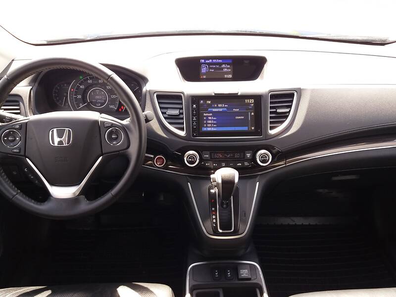 Позашляховик / Кросовер Honda CR-V 2015 в Києві