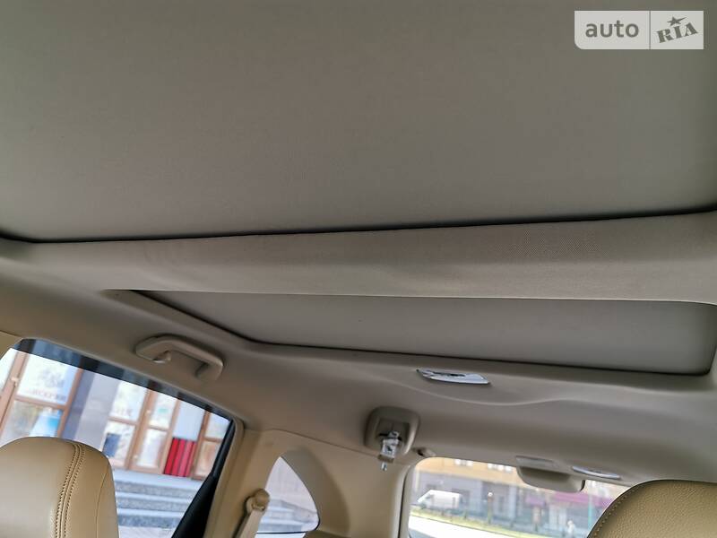 Позашляховик / Кросовер Honda CR-V 2010 в Луцьку