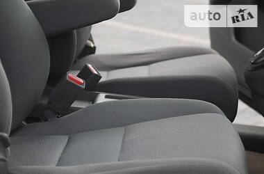 Внедорожник / Кроссовер Honda CR-V 2011 в 