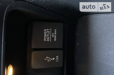 Позашляховик / Кросовер Honda CR-V 2019 в 