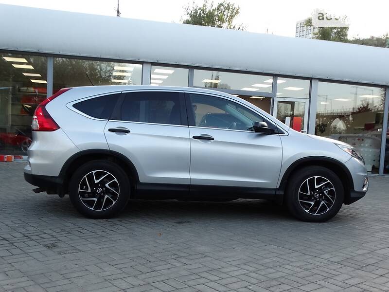 Позашляховик / Кросовер Honda CR-V 2016 в Дніпрі