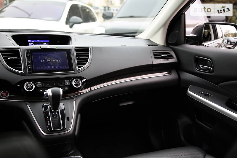 Внедорожник / Кроссовер Honda CR-V 2015 в Харькове
