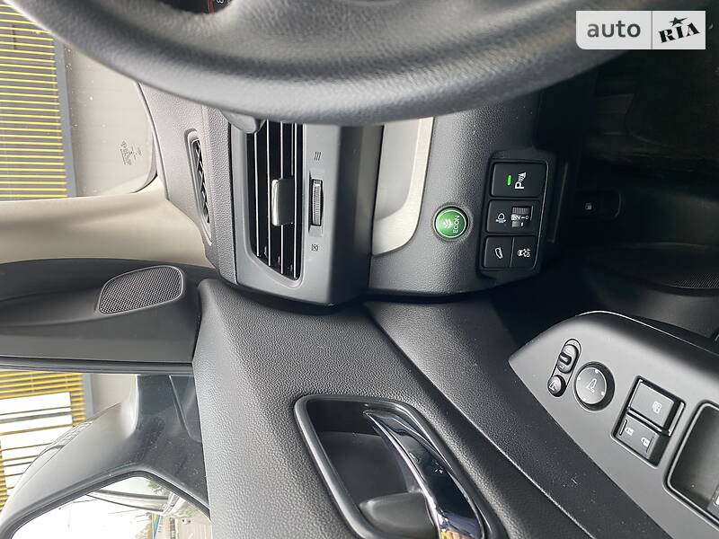 Универсал Honda CR-V 2016 в Киеве