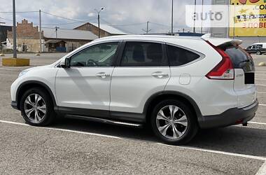 Внедорожник / Кроссовер Honda CR-V 2014 в Черновцах