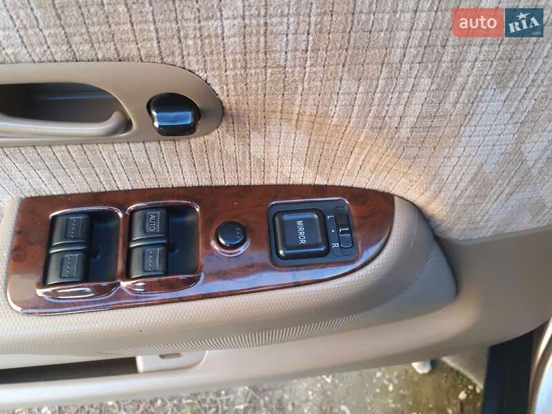 Внедорожник / Кроссовер Honda CR-V 2003 в Хусте
