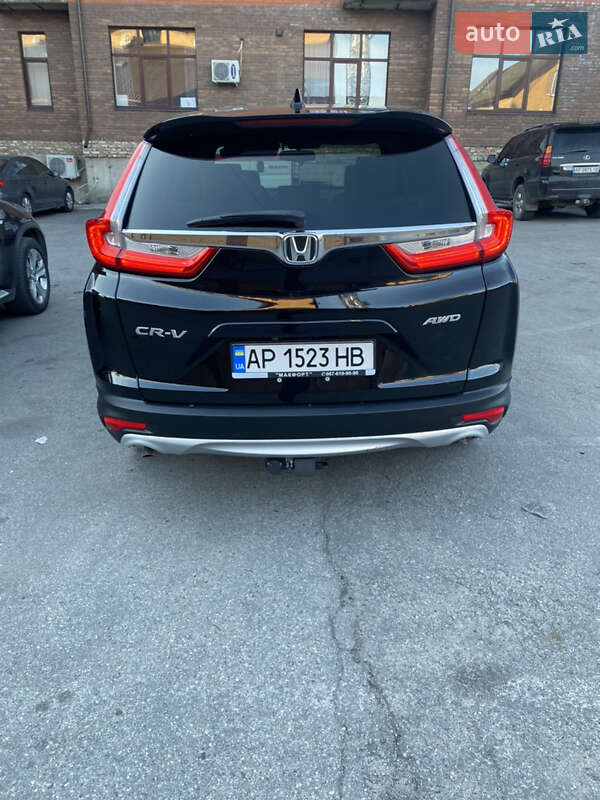 Внедорожник / Кроссовер Honda CR-V 2016 в Запорожье