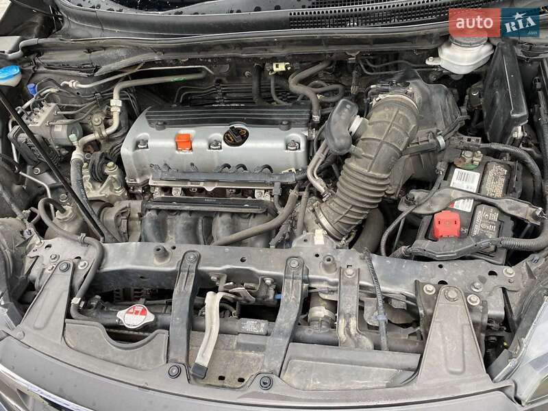 Позашляховик / Кросовер Honda CR-V 2014 в Києві фото 13 Позашляховик / Кросовер Honda CR-V 2014 в Києві