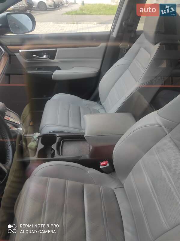 Позашляховик / Кросовер Honda CR-V 2017 в Харкові