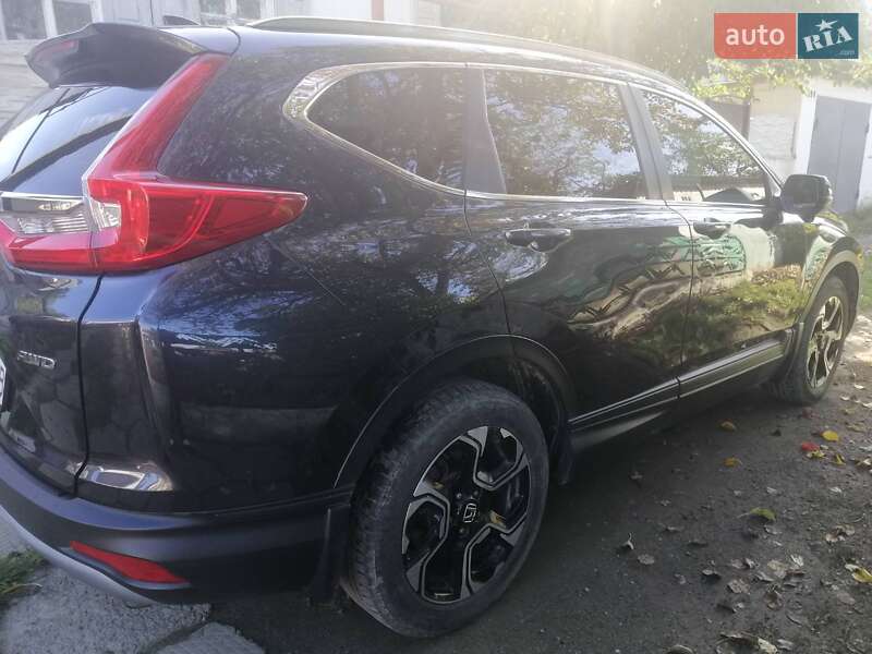 Позашляховик / Кросовер Honda CR-V 2017 в Дніпрі