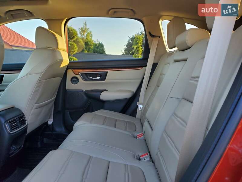 Внедорожник / Кроссовер Honda CR-V 2017 в Днепре
