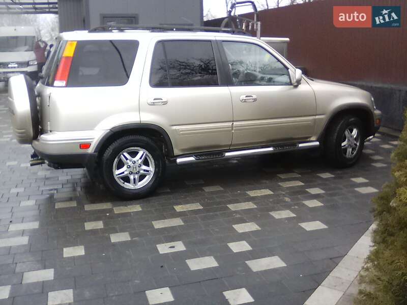 Внедорожник / Кроссовер Honda CR-V 2001 в Бучаче