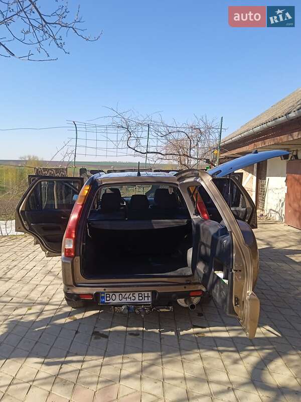 Внедорожник / Кроссовер Honda CR-V 2004 в Лановцах