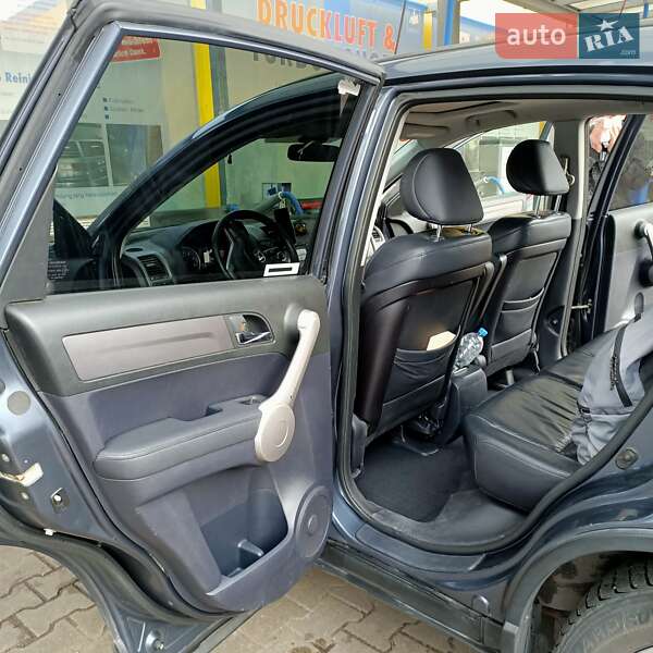 Позашляховик / Кросовер Honda CR-V 2007 в Ужгороді