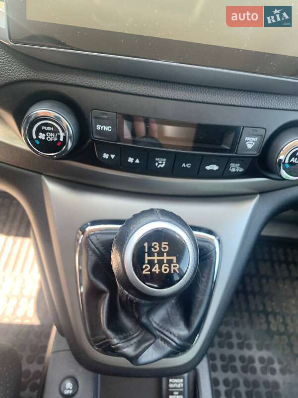 Внедорожник / Кроссовер Honda CR-V 2014 в Калуше