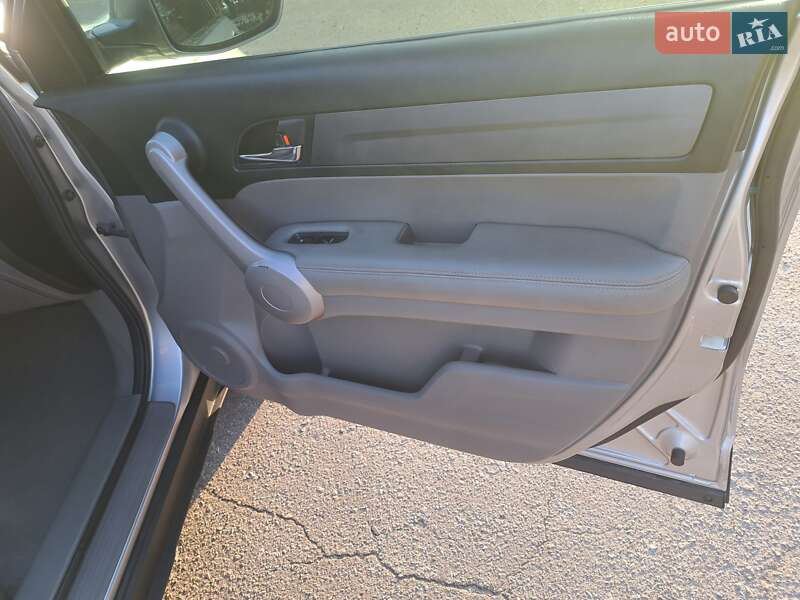 Внедорожник / Кроссовер Honda CR-V 2007 в Полтаве