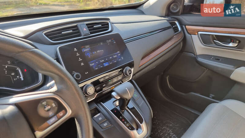 Внедорожник / Кроссовер Honda CR-V 2017 в Кривом Роге