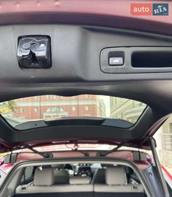 Внедорожник / Кроссовер Honda CR-V 2019 в Черновцах