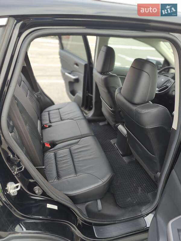 Внедорожник / Кроссовер Honda CR-V 2013 в Киеве
