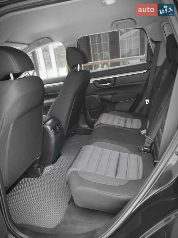 Внедорожник / Кроссовер Honda CR-V 2020 в Славутиче