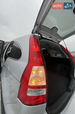 Внедорожник / Кроссовер Honda CR-V 2010 в 