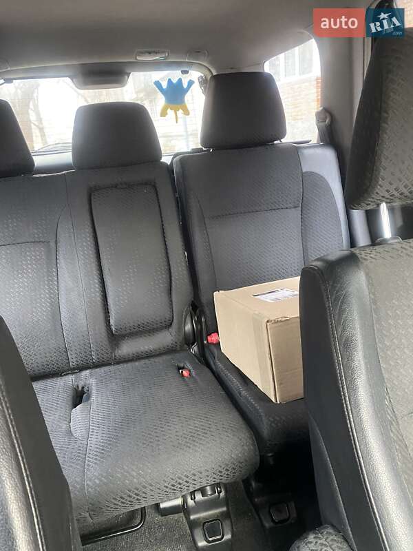 Позашляховик / Кросовер Honda CR-V 2004 в Полтаві фото 15 Позашляховик / Кросовер Honda CR-V 2004 в Полтаві