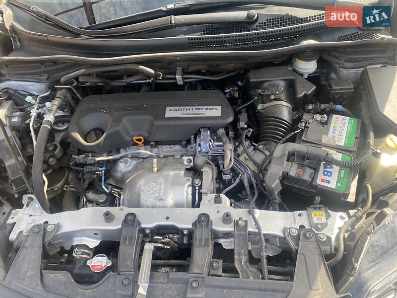Внедорожник / Кроссовер Honda CR-V 2015 в Одессе