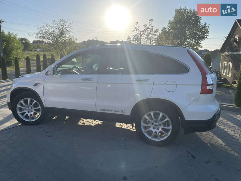 Позашляховик / Кросовер Honda CR-V 2008 в Чернівцях