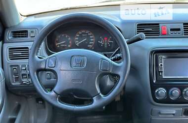 Позашляховик / Кросовер Honda CR-V 2001 в Києві