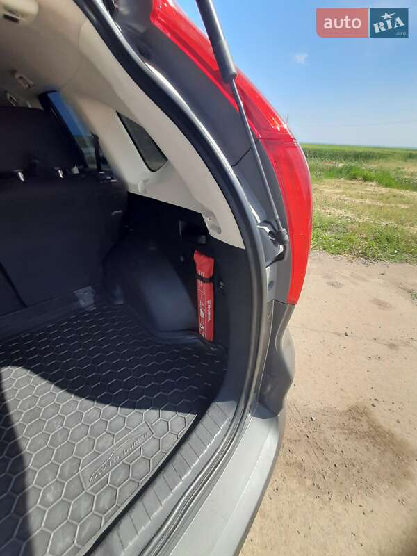 Позашляховик / Кросовер Honda CR-V 2014 в Кропивницькому