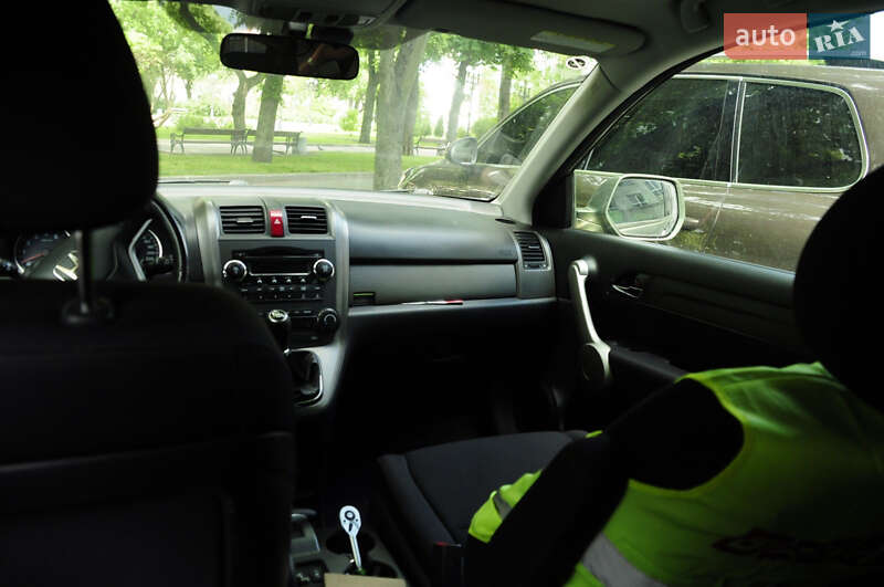 Внедорожник / Кроссовер Honda CR-V 2007 в Чернигове