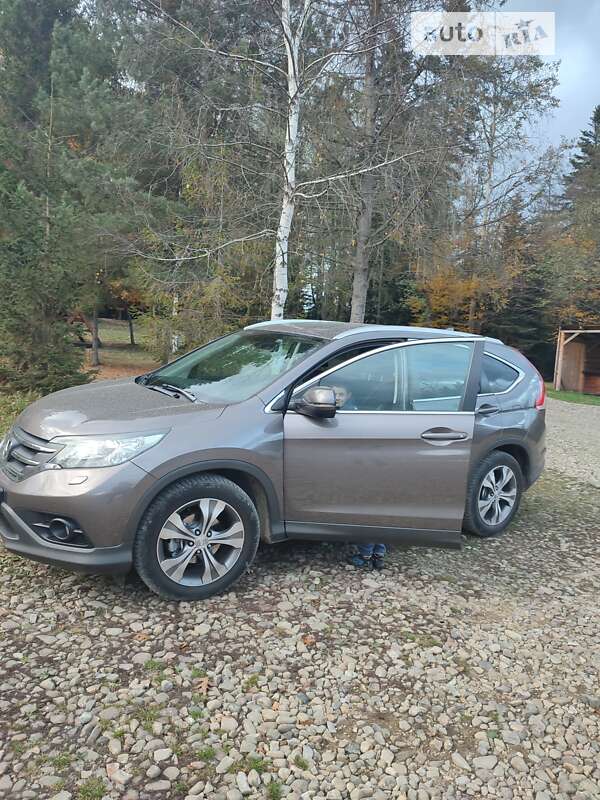 Внедорожник / Кроссовер Honda CR-V 2013 в Черновцах