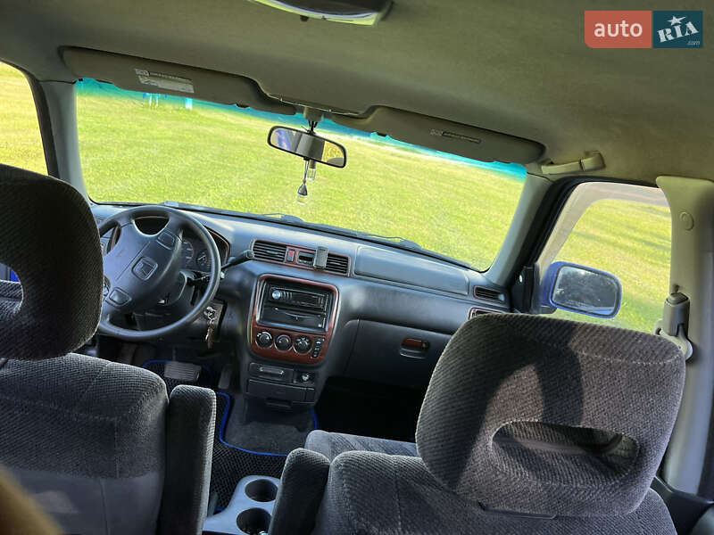 Внедорожник / Кроссовер Honda CR-V 2001 в Киеве