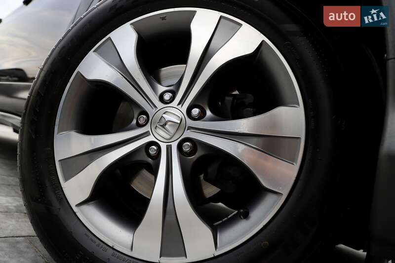 Внедорожник / Кроссовер Honda CR-V 2014 в Дрогобыче